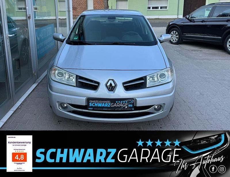 Gebraucht Renault Mégane Avantage 111 PS (81 kW) 2009 Grau Limousine