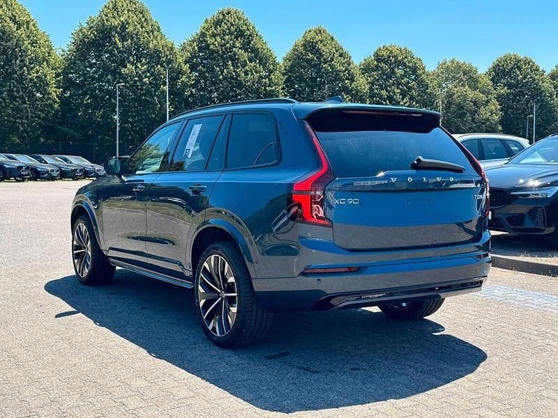 Neu Volvo XC90 Plus 455 PS (334 kW) 2025 Blau SUV