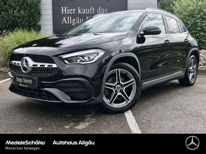 Unilack nachtschwarz Gebraucht 2021 Mercedes GLA250 AMG SUV | 35.889 € (Etwas zu teuer) - Bild 1/4