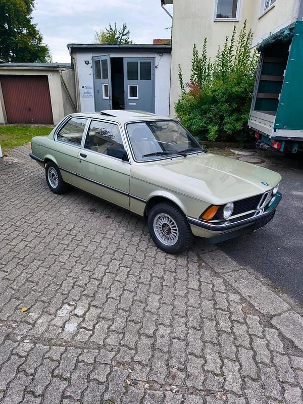 Brugt BMW 318 105 HK (77 kW) 1981 Grøn Sedan