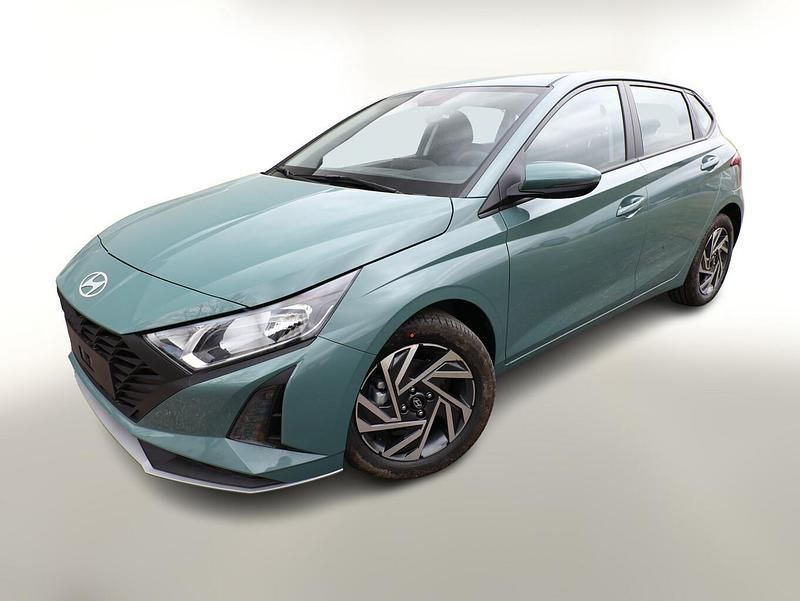 Mangrove green mineraleffekt Neu 2025 Hyundai i20 Select | 18.356 € (Fairer Preis) - Bild 1/4