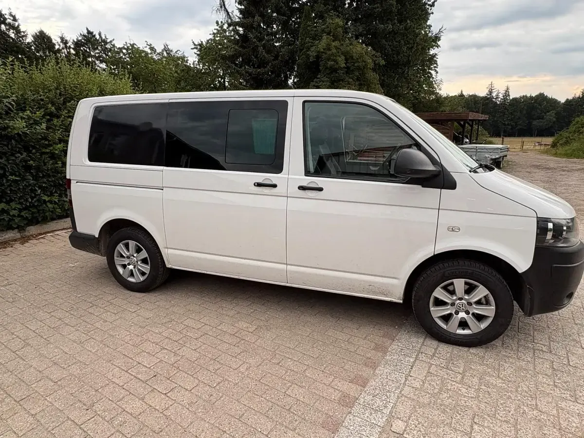 Gebraucht VW T5 114 PS (83 kW) 2013 Weiß Van