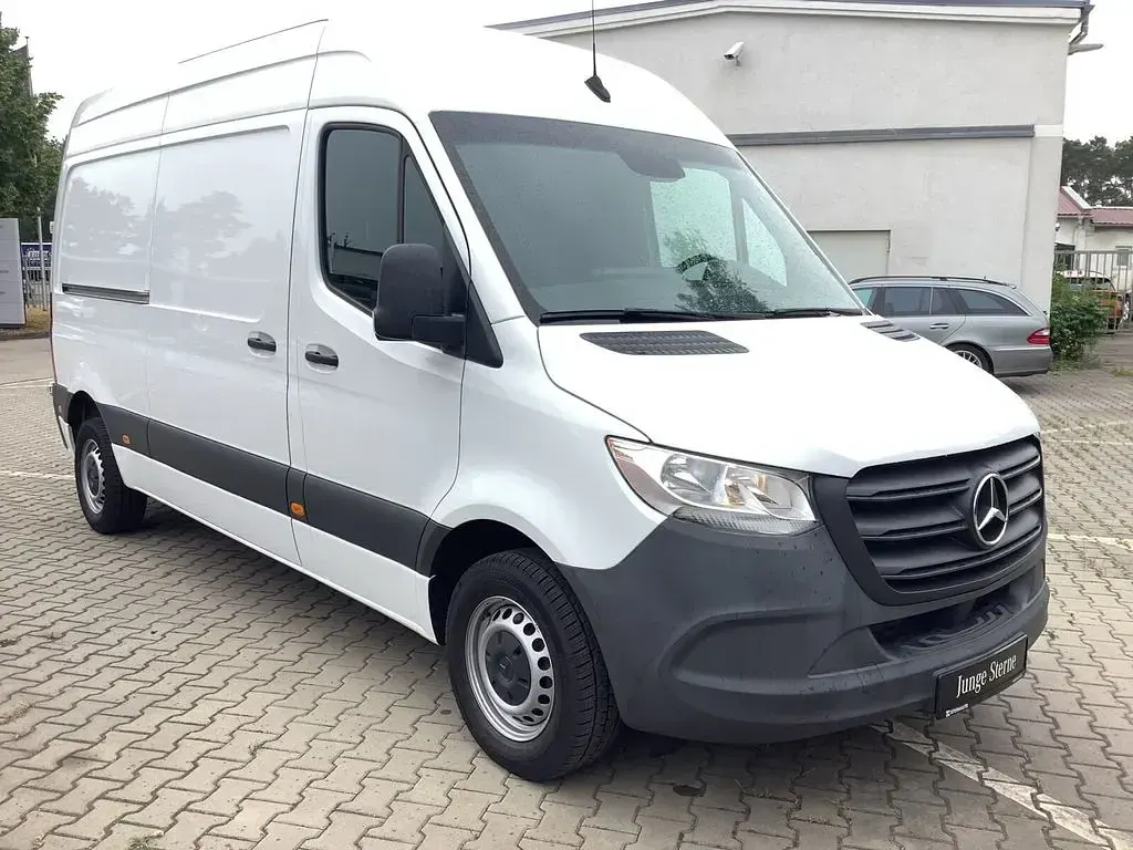 Gebraucht Mercedes Sprinter 150 PS (110 kW) 2022 Arktikweiß Van
