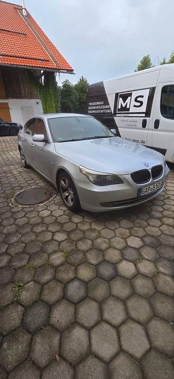 Silber Gebraucht 2007 BMW 523 Limousine | 5.500 € (Fairer Preis) - Bild 1/4