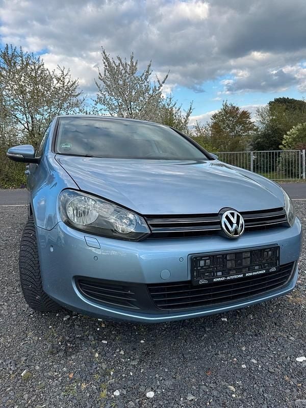 Gebraucht VW Golf VI 90 PS (66 kW) 2009 Blau Kleinwagen