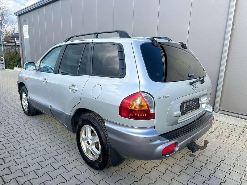 Gebraucht Hyundai Santa Fe 173 PS (127 kW) 2005 Smart silver+medium SUV