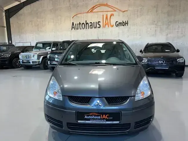 Gebraucht Mitsubishi Colt Invite 109 PS (80 kW) 2006 Grau Kleinwagen