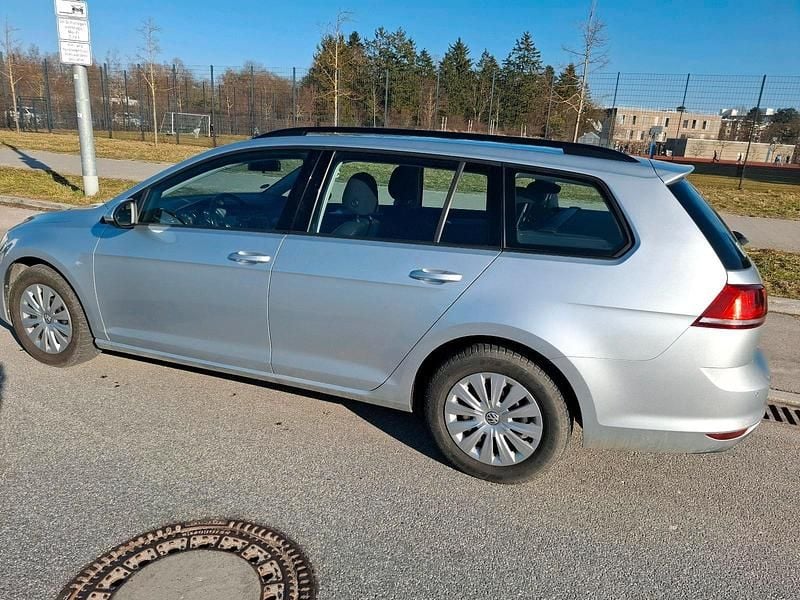 Gebraucht VW Golf VII 105 PS (77 kW) 2014 Grau Kombi