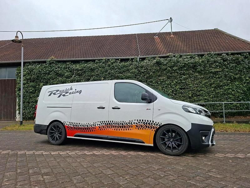Gebraucht Toyota Proace 177 PS (130 kW) 2021 Weiß Van / Kleinbus