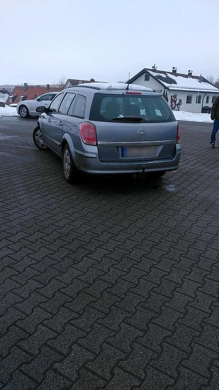 Gebraucht Opel Astra 82 PS (60 kW) 2005 Grau Kombi