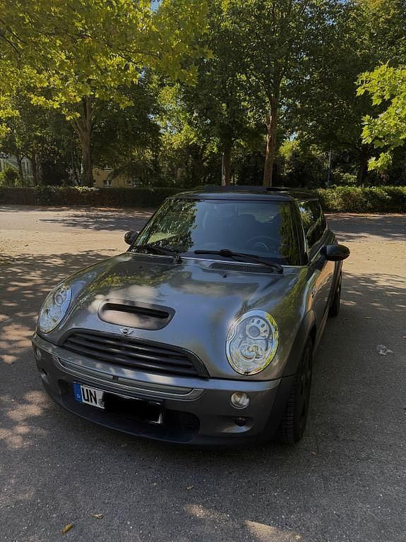 Grau Gebraucht 2005 Mini Cooper S Kleinwagen | 3.300 € (Fairer Preis) - Bild 1/4