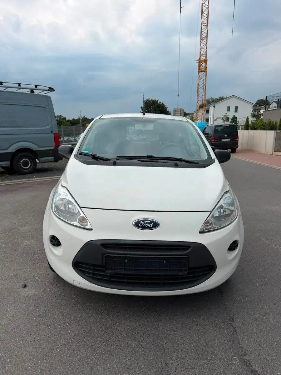 Gebraucht Ford Ka 69 PS (50 kW) 2014 Weiß Kleinwagen