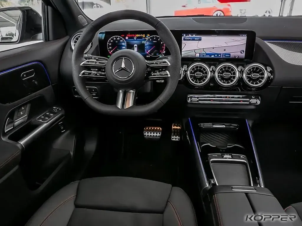 Gebraucht Mercedes GLA180 Advanced Plus 136 PS (100 kW) 2026 Nachtschwarz SUV