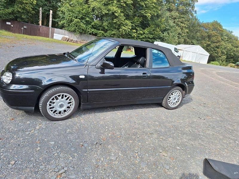Gebraucht VW Golf Cabriolet Conceptline 101 PS (74 kW) 1999 Schwarz Cabrio