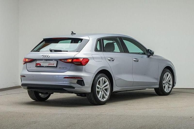 Gebraucht Audi A3 Business 204 PS (150 kW) 2022 Florettsilber metallic Limousine