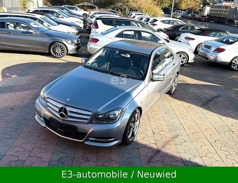 Silber Gebraucht 2012 Mercedes C250 Limousine | 14.250 € (Fairer Preis) - Bild 1/4