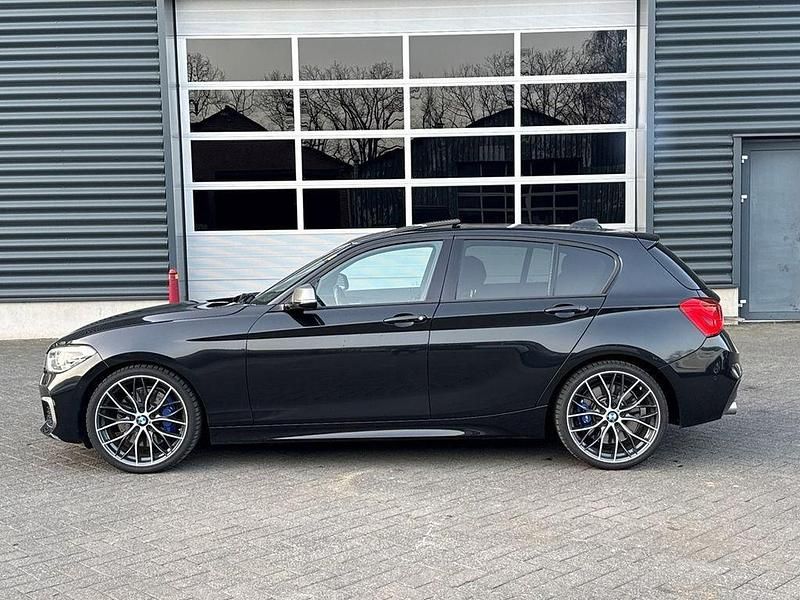 Gebraucht BMW M135 Executive 328 PS (241 kW) 2015 Schwarz Kleinwagen