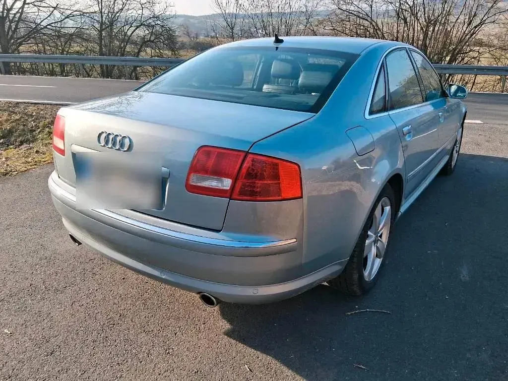 Gebraucht Audi A8 220 PS (161 kW) 2004 Blau Limousine
