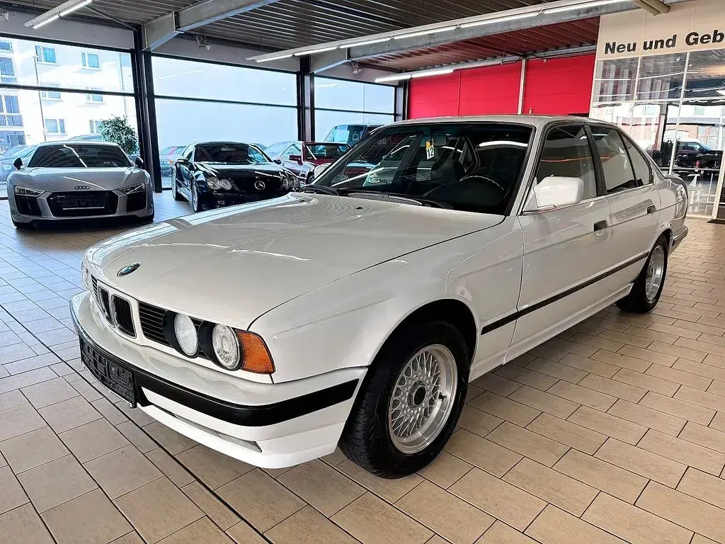 Gebraucht BMW 520 150 PS (110 kW) 1991 Weiß Limousine