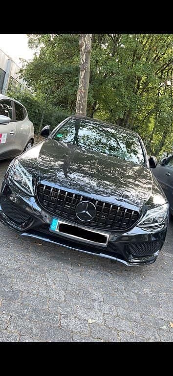 Schwarz Gebraucht 2017 Mercedes C180 AMG line Limousine | 17.000 € (Guter Preis) - Bild 1/4