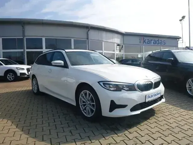 Gebraucht BMW 320 Advantage 190 PS (139 kW) 2019 Weiß Kombi