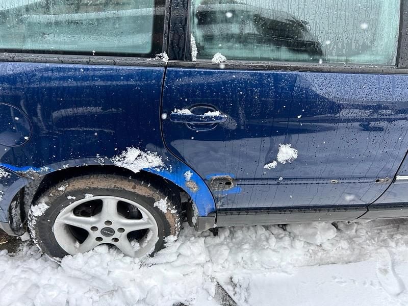 Gebraucht VW Passat 101 PS (74 kW) 2002 Blau Kombi