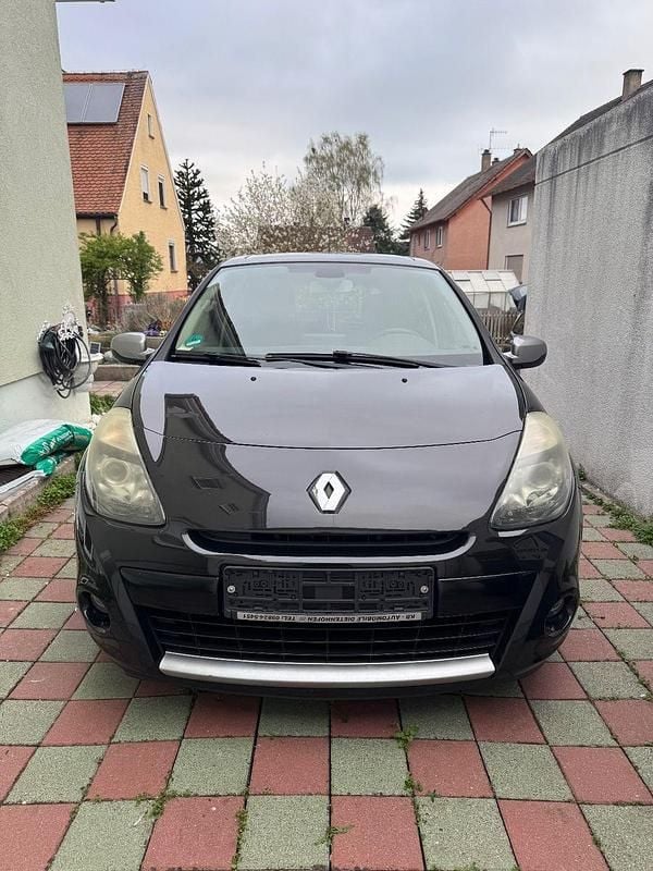 Schwarz Gebraucht 2010 Renault Clio II Expression Kleinwagen | 2.550 € (Guter Preis) - Bild 1/4