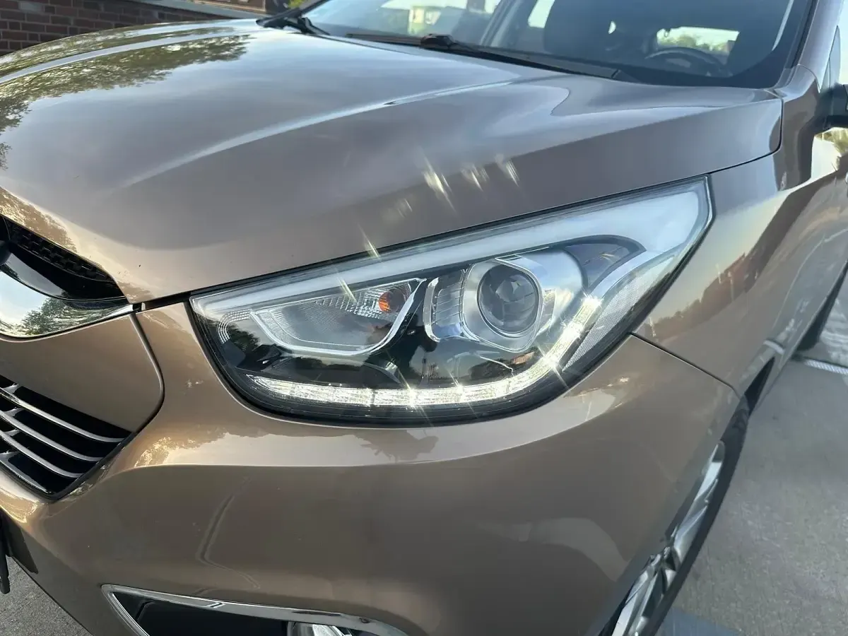 Gebraucht Hyundai ix35 117 PS (86 kW) 2013 Braun SUV