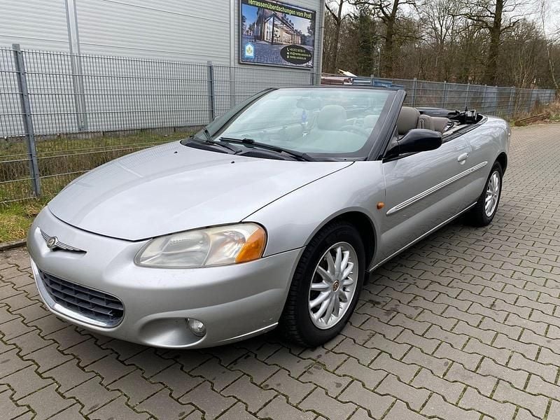 Gebraucht Chrysler Sebring Cabriolet 203 PS (149 kW) 2001 Silber Cabrio
