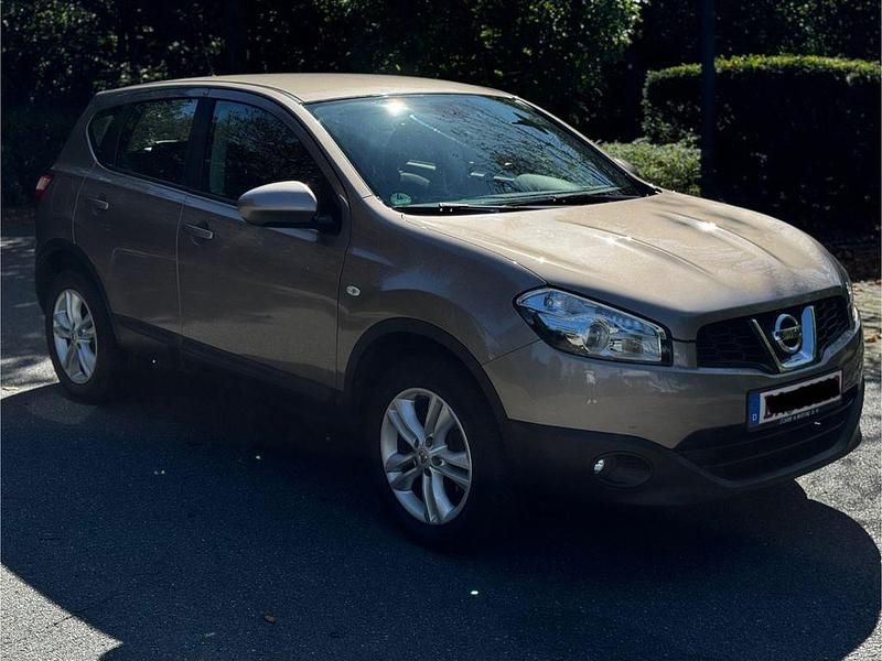 Cafe latte Gebraucht 2010 Nissan Qashqai Acenta SUV | 6.490 € (Fairer Preis) - Bild 1/4