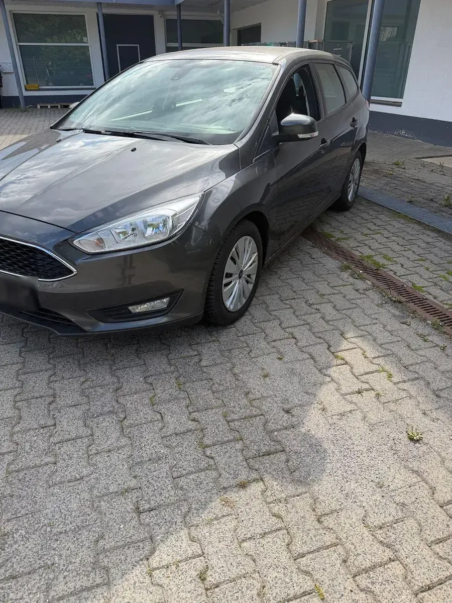 Gebraucht Ford Focus Business Edition 116 PS (85 kW) 2016 Braun Kombi
