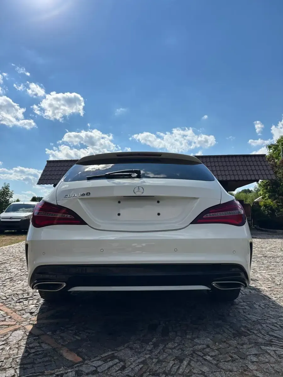 Gebraucht Mercedes CLA180 Shooting Brake AMG 122 PS (89 kW) 2017 Kombi