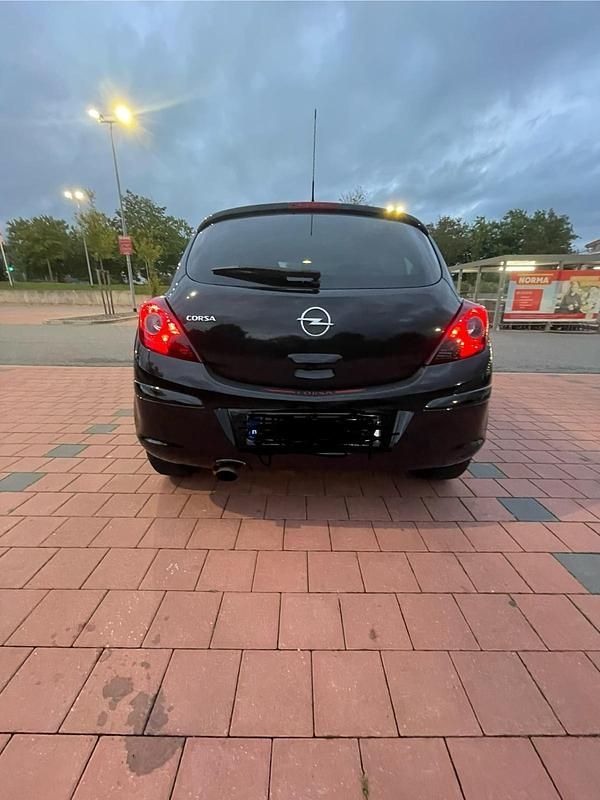 Usata Opel Astra 80 CV (58 kW) 2009 Nero Utilitaria