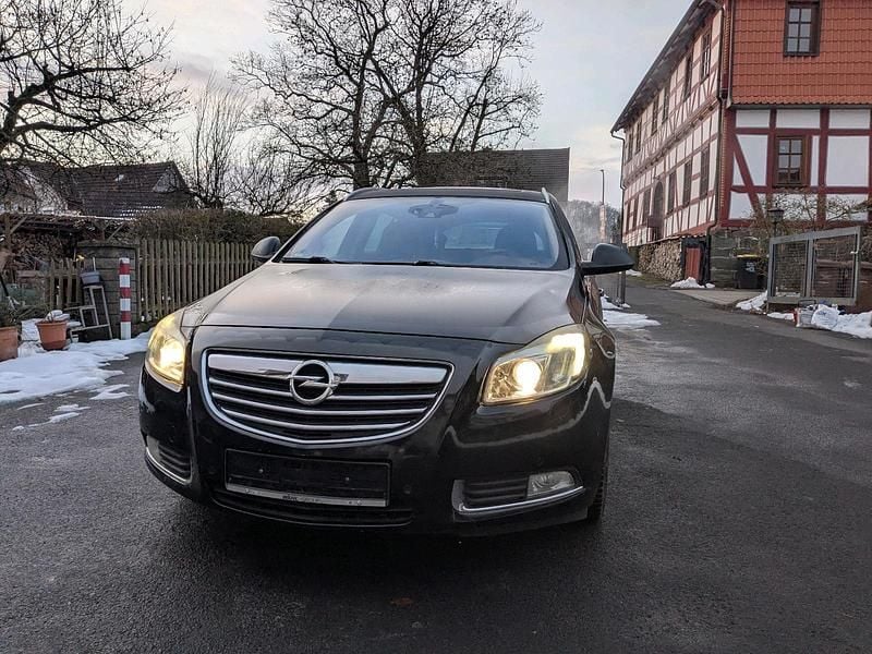 Gebraucht Opel Insignia 260 PS (191 kW) 2009 Schwarz Kombi