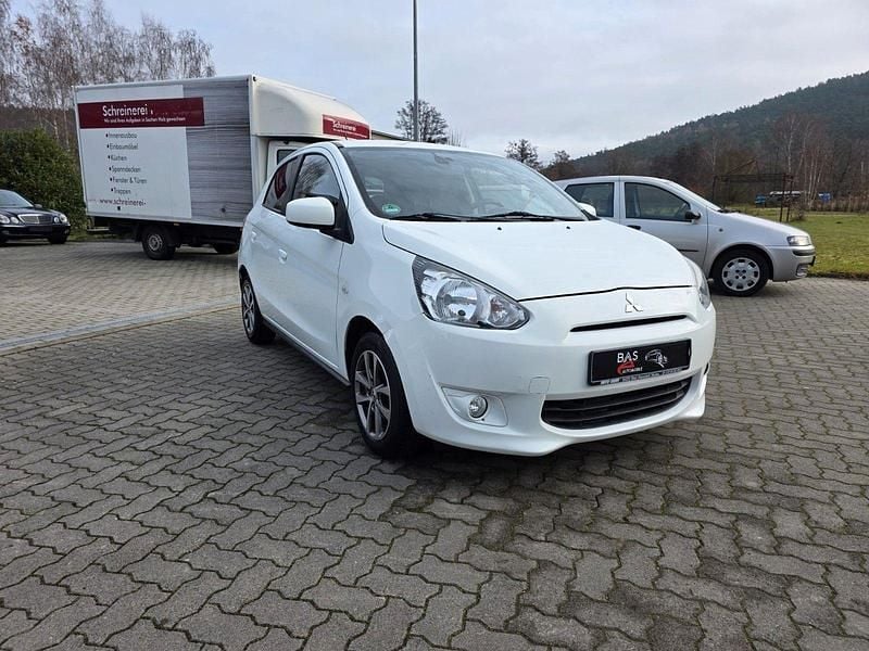 Weiß Gebraucht 2015 Mitsubishi Space Star Diamant Edition Kleinwagen | 2.750 € (Superpreis) - Bild 1/4