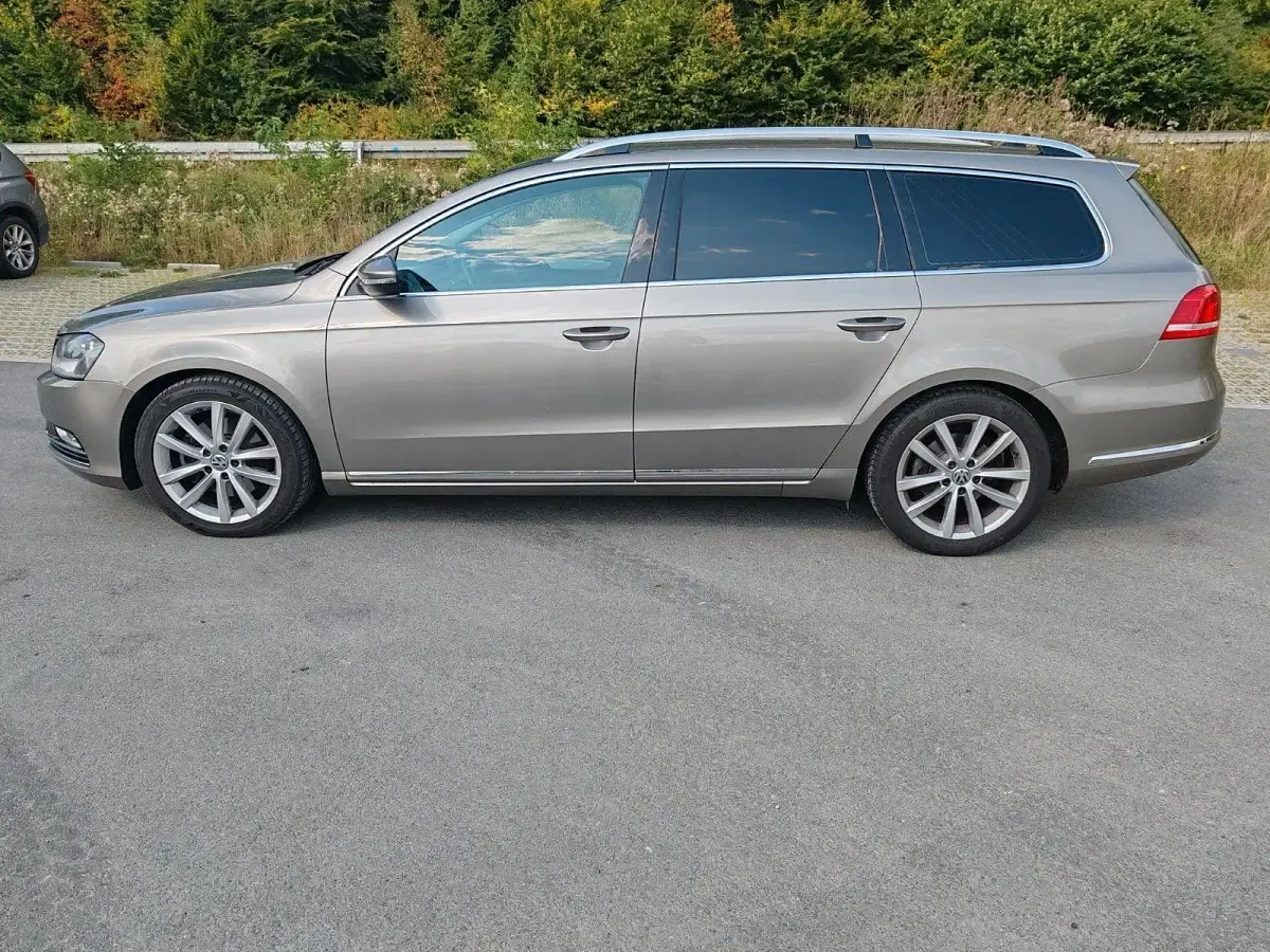 Używany VW Passat Highline 160 KM (117 kW) 2013 Szary Kombi