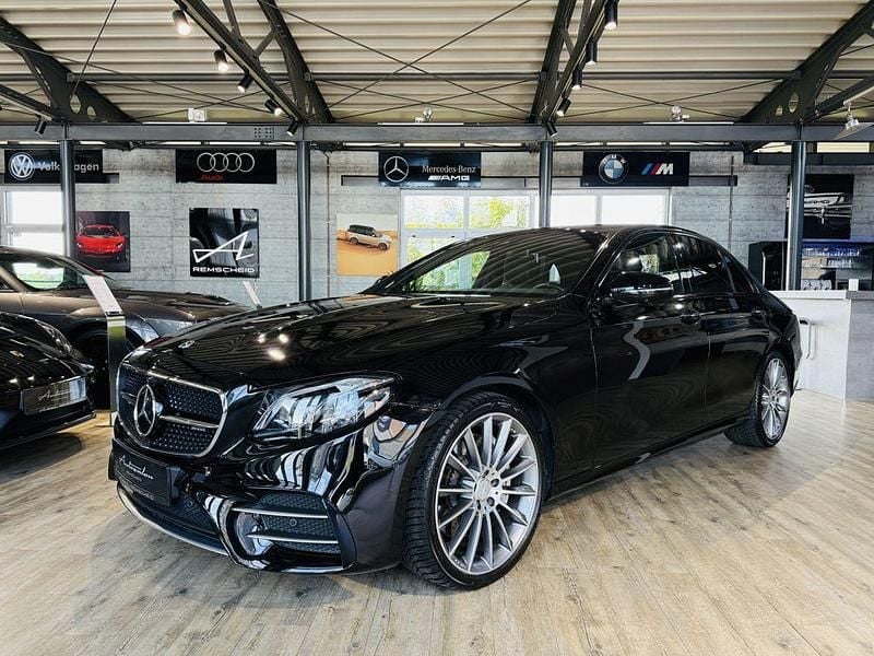 Obsidianschwarz metalliclack Gebraucht 2019 Mercedes E53 AMG AMG Limousine | 49.990 € (Guter Preis) - Bild 1/4