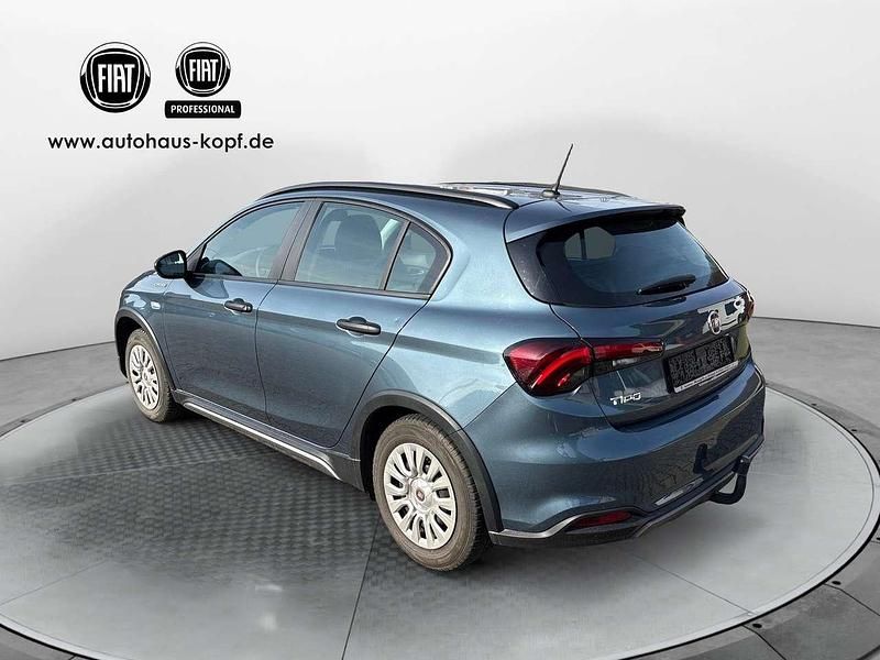 Usata Fiat Tipo Cross 101 CV (74 kW) 2022 Blu Berlina