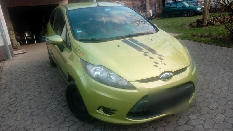 Gebraucht Ford Fiesta 82 PS (60 kW) 2009 Grün Kleinwagen