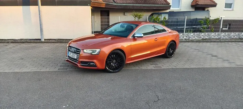 Używany Audi S5 Exclusive 333 KM (244 kW) 2013 Pomarańczowy Coupe