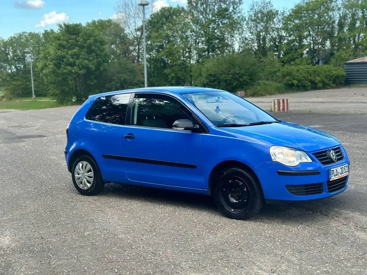 Gebraucht VW Polo 70 PS (51 kW) 2006 Blau Kleinwagen