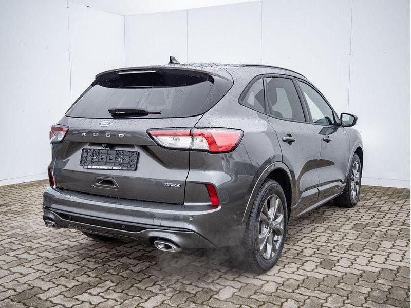 Gebraucht Ford Kuga ST-Line 224 PS (164 kW) 2022 Magnetic grau SUV