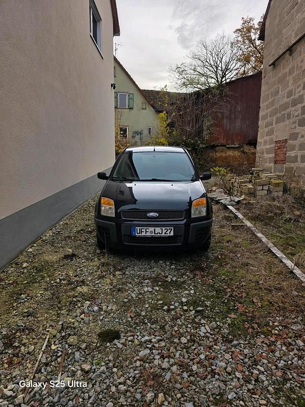 Blau Gebraucht 2006 Ford Fusion Kleinwagen | 1.100 € (Superpreis) - Bild 1/4