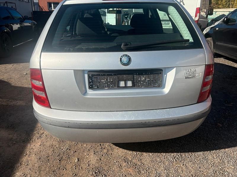Gebraucht Skoda Fabia 75 PS (55 kW) 2002 Silber Kombi