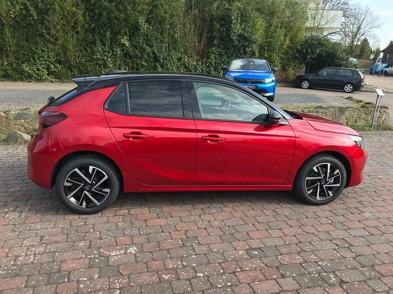 Neu Opel Corsa 101 PS (74 kW) 2026 Rot Kleinwagen