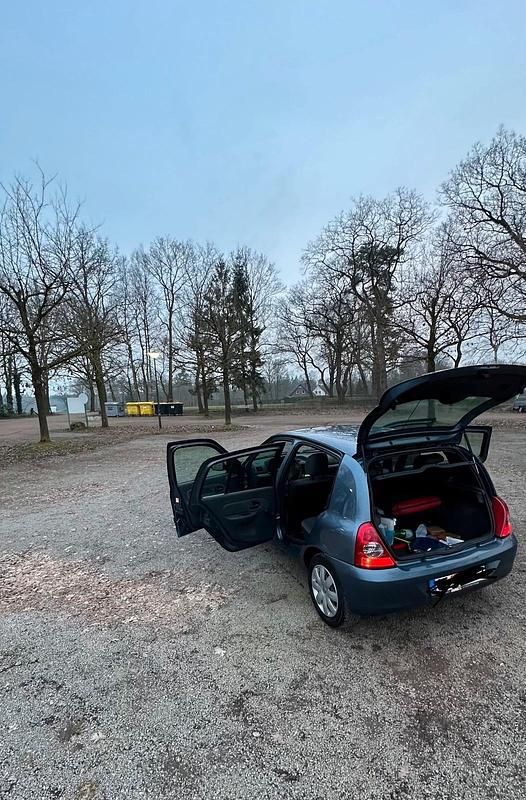 Gebraucht Renault Clio II 63 PS (46 kW) 2008 Blau Kleinwagen