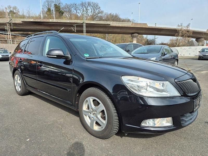 Gebraucht Skoda Octavia Elegance 160 PS (117 kW) 2009 Schwarz Kombi