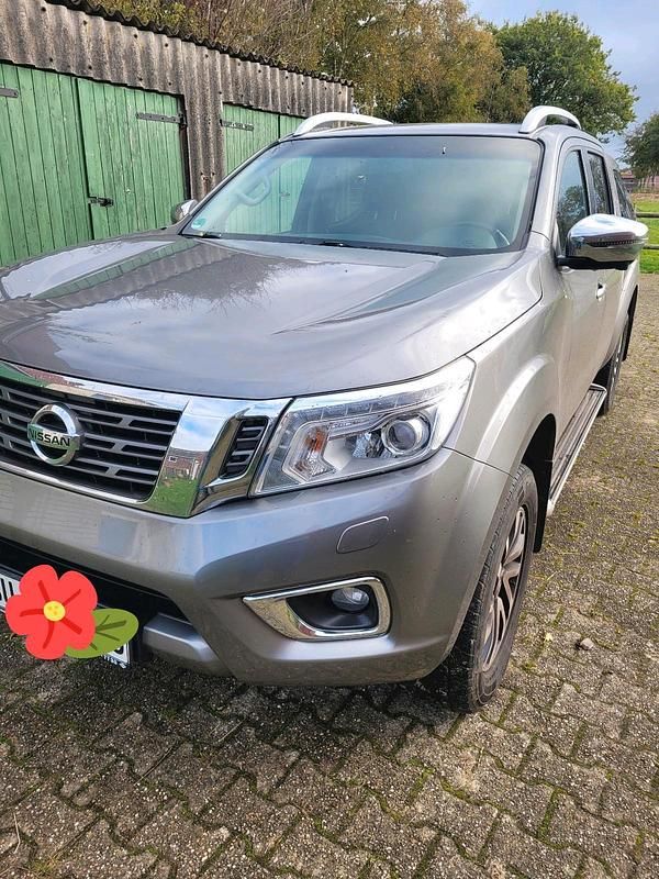 Grau Gebraucht 2019 Nissan Navara Tekna Abholung | 19.500 € (Superpreis) - Bild 1/4