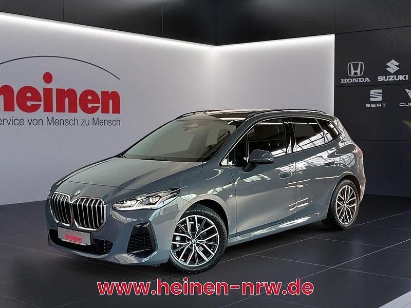 Andere farbe Gebraucht 2022 BMW 218 Active Tourer M Sport Van / Kleinbus | 27.959 € (Etwas zu teuer) - Bild 1/4