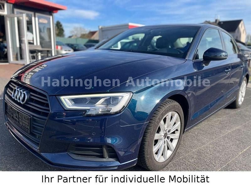 Gebraucht Audi A3 Comfort 150 PS (110 kW) 2019 Blau Limousine
